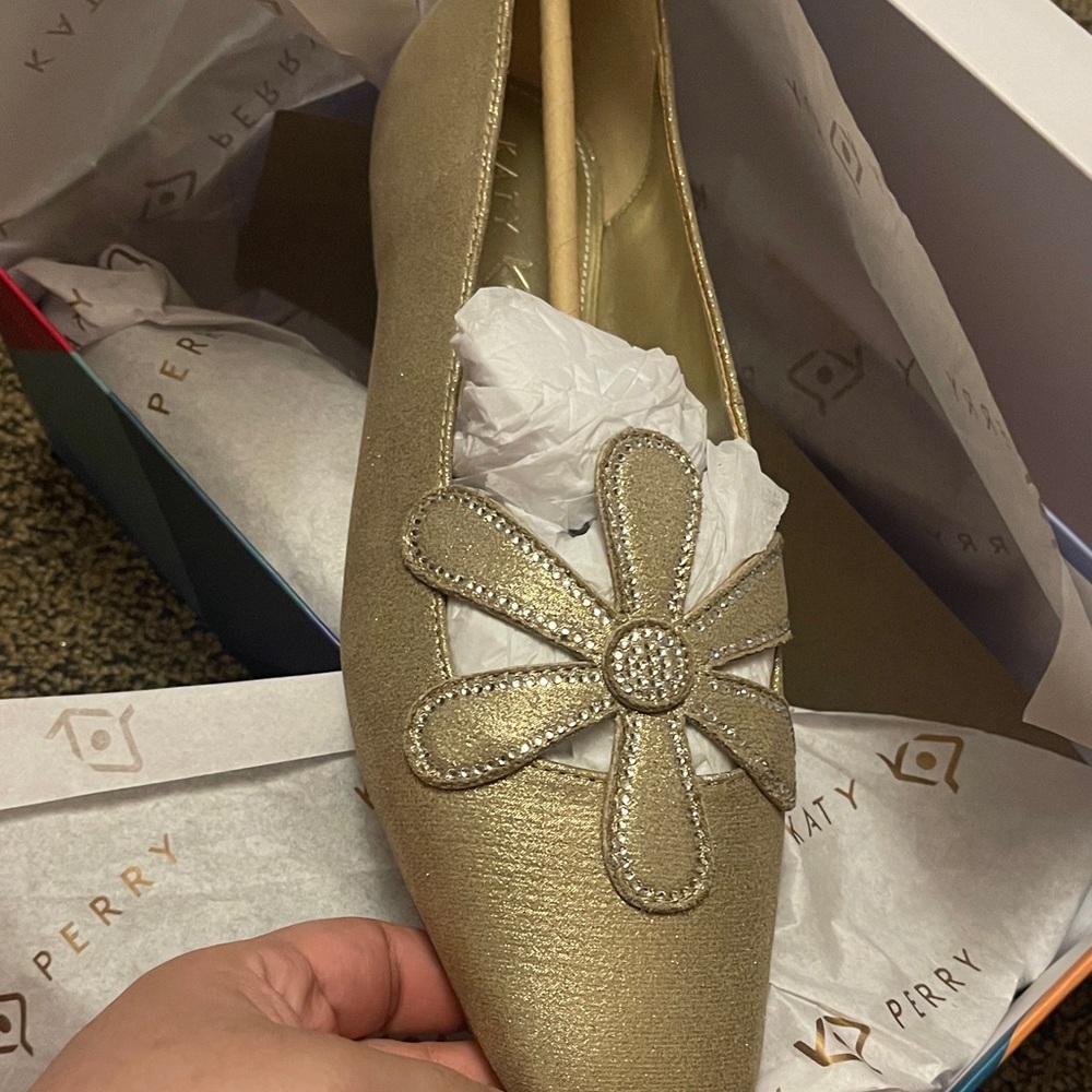 Katy Perry Daisy Gold Floral Flats